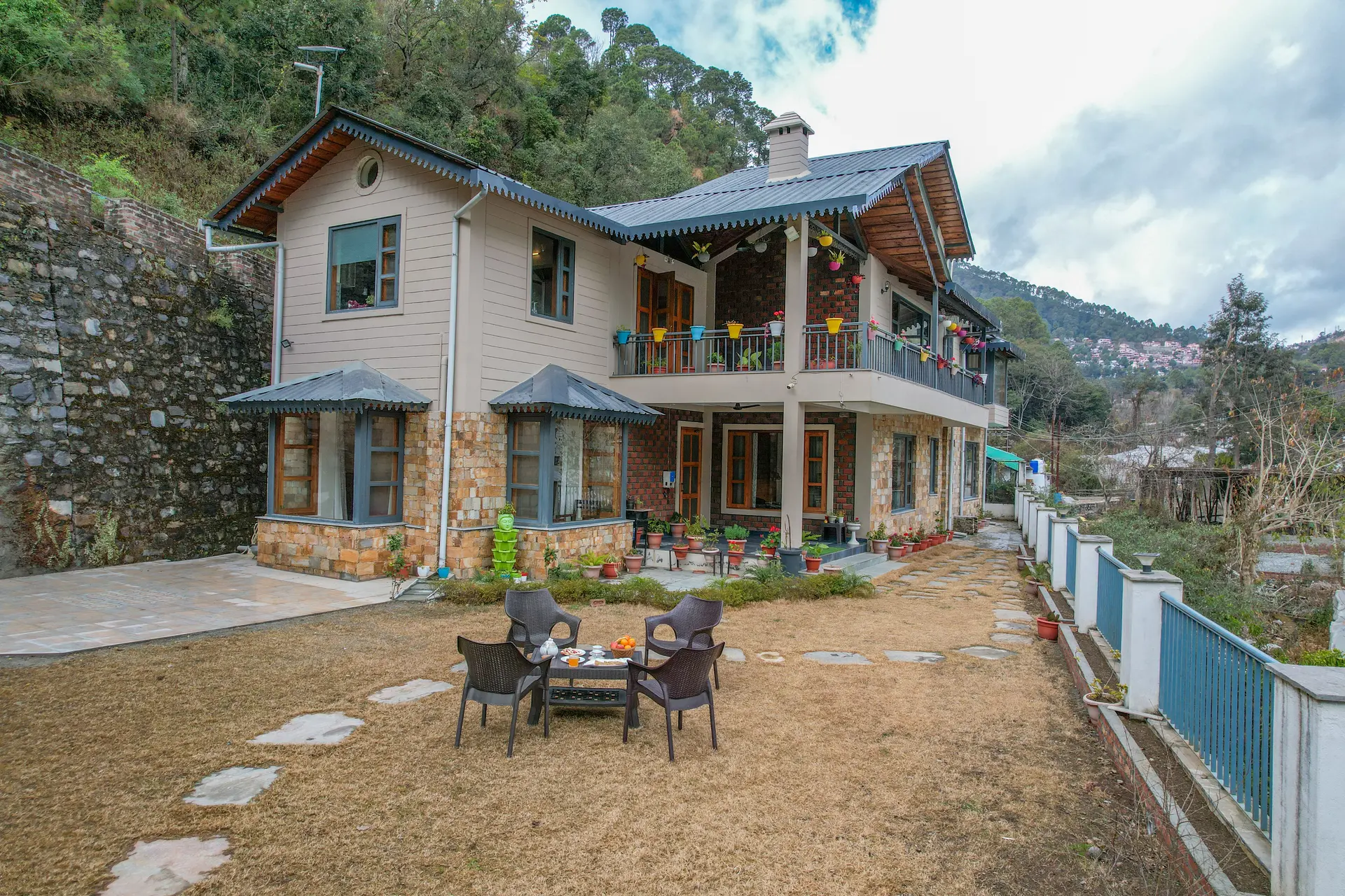 Image 7 of the property