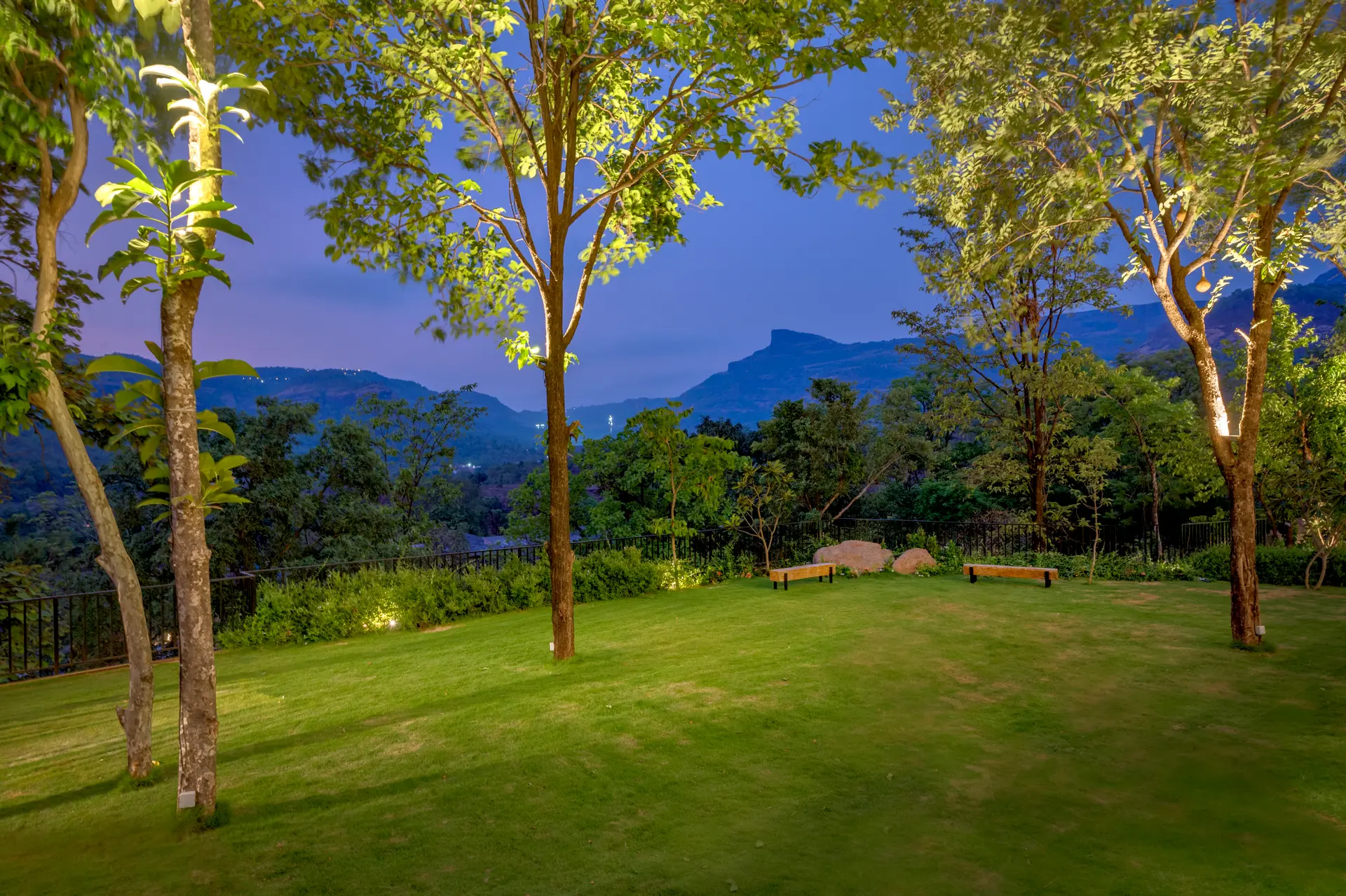 Image 21 of the property