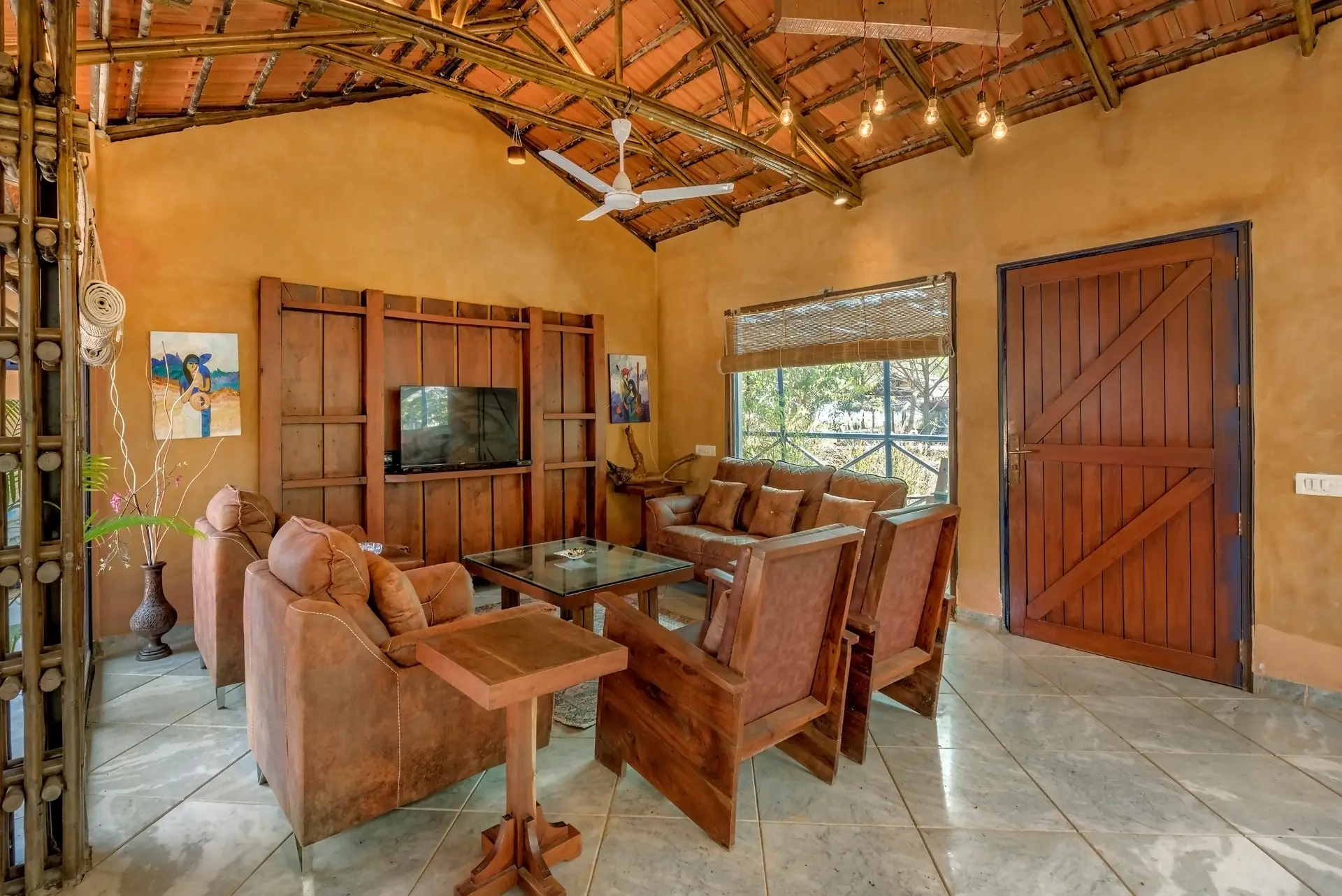 Image 21 of the property