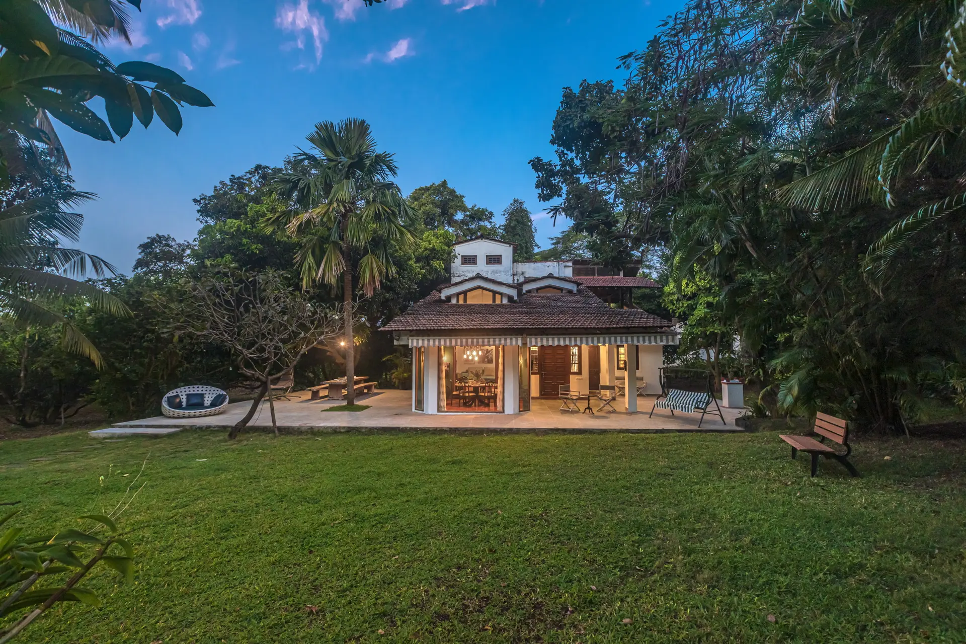 Image 19 of the property