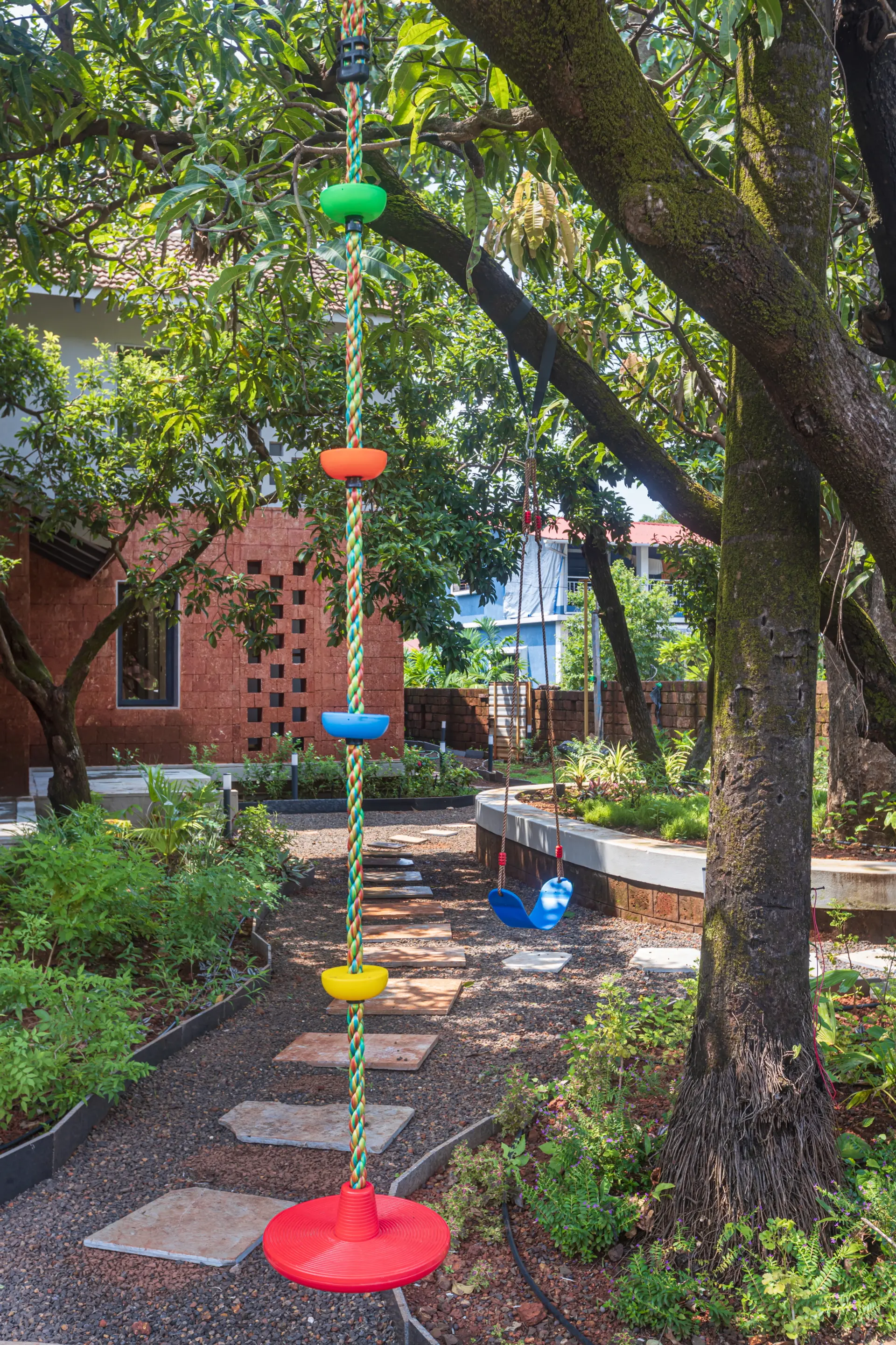 Image 33 of the property