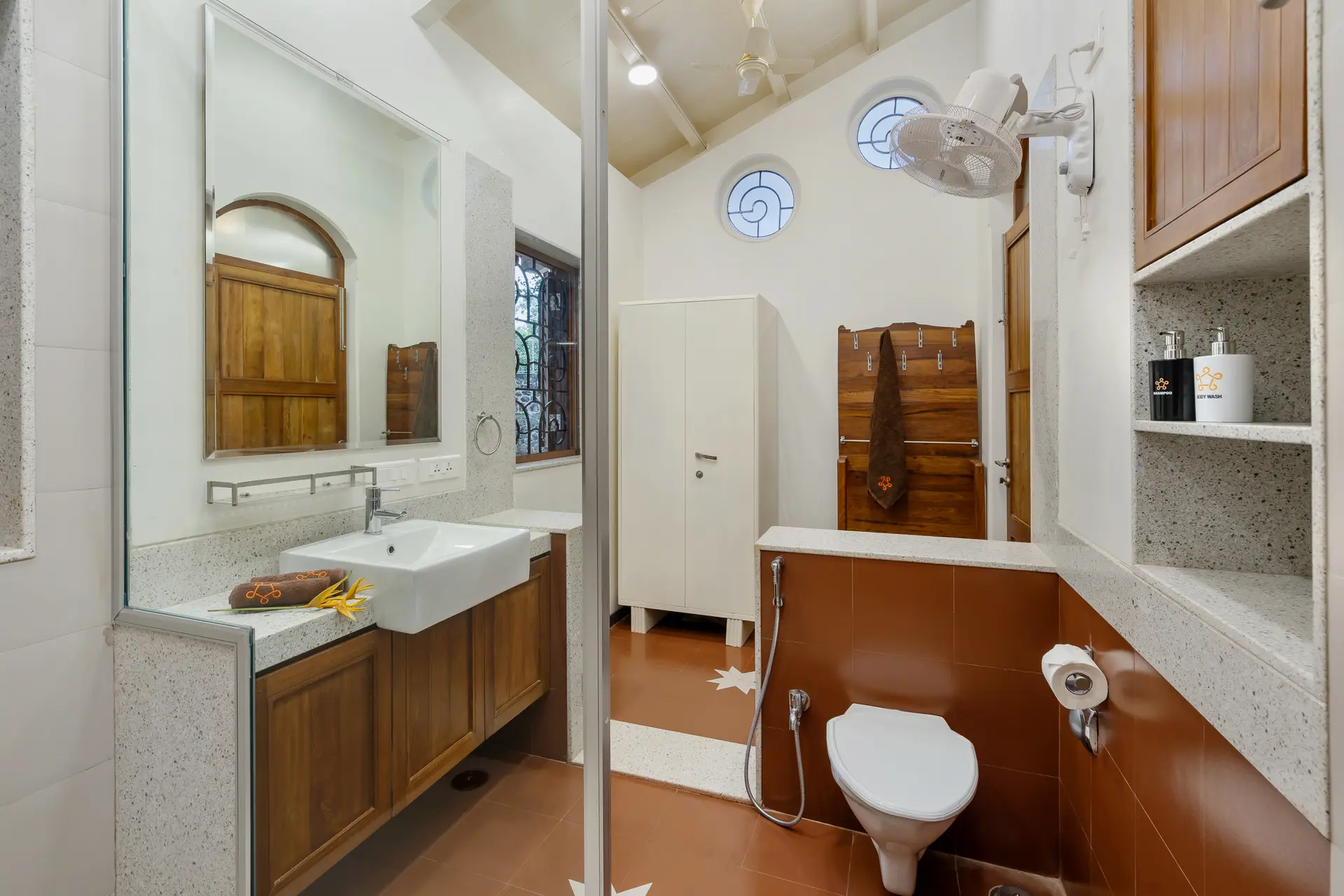 Image 26 of the property