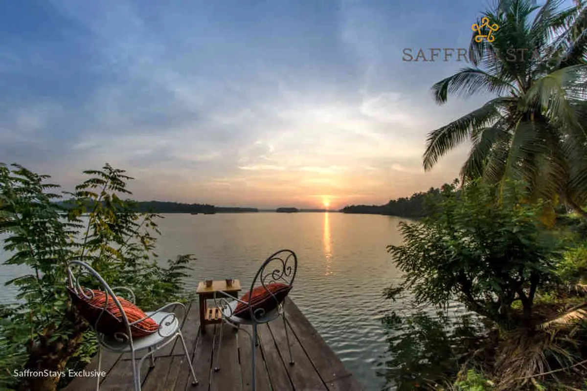 Not just some pretty sunsets, you may also come across a fisherman and could ask for the catch of the day from here. 