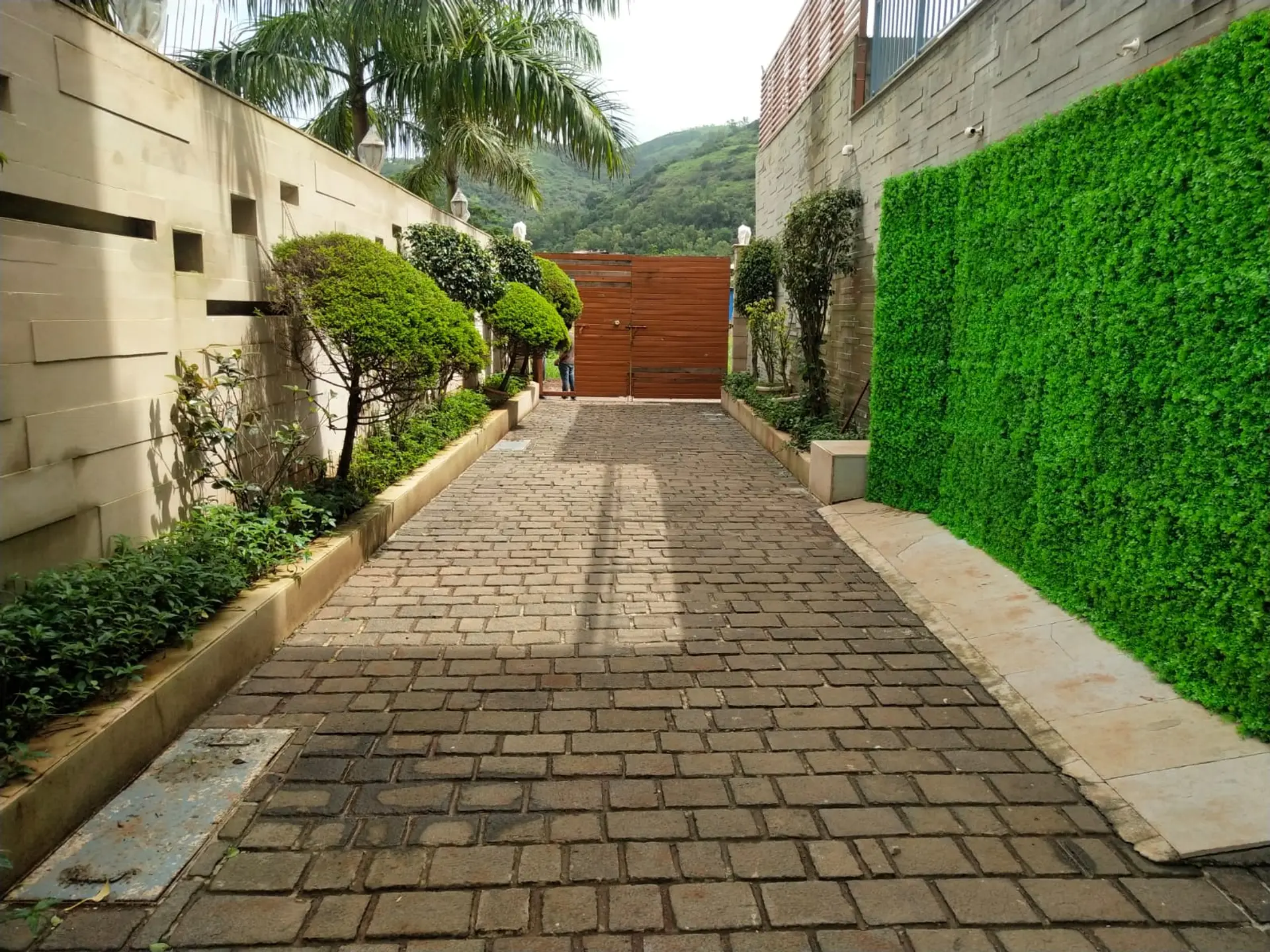 Image 32 of the property
