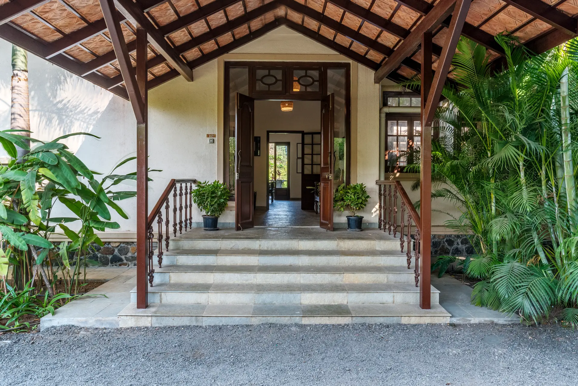 Image 10 of the property