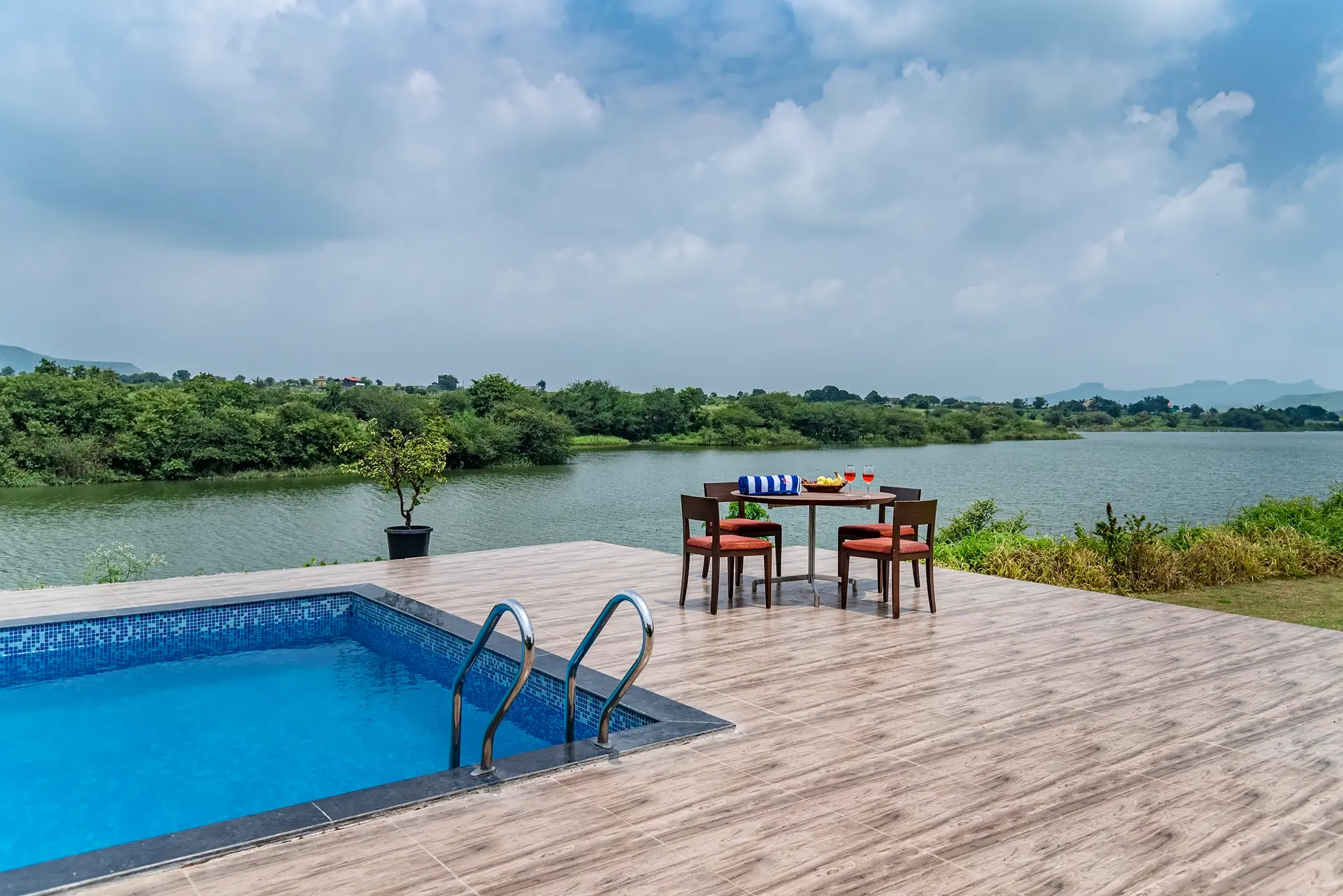 Rose Vineyard by the Lake - Villa in Nashik, Maharashtra