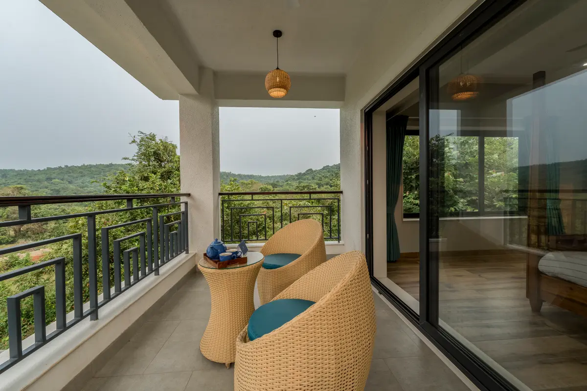 Green views with your favourite coffee and snacks. 