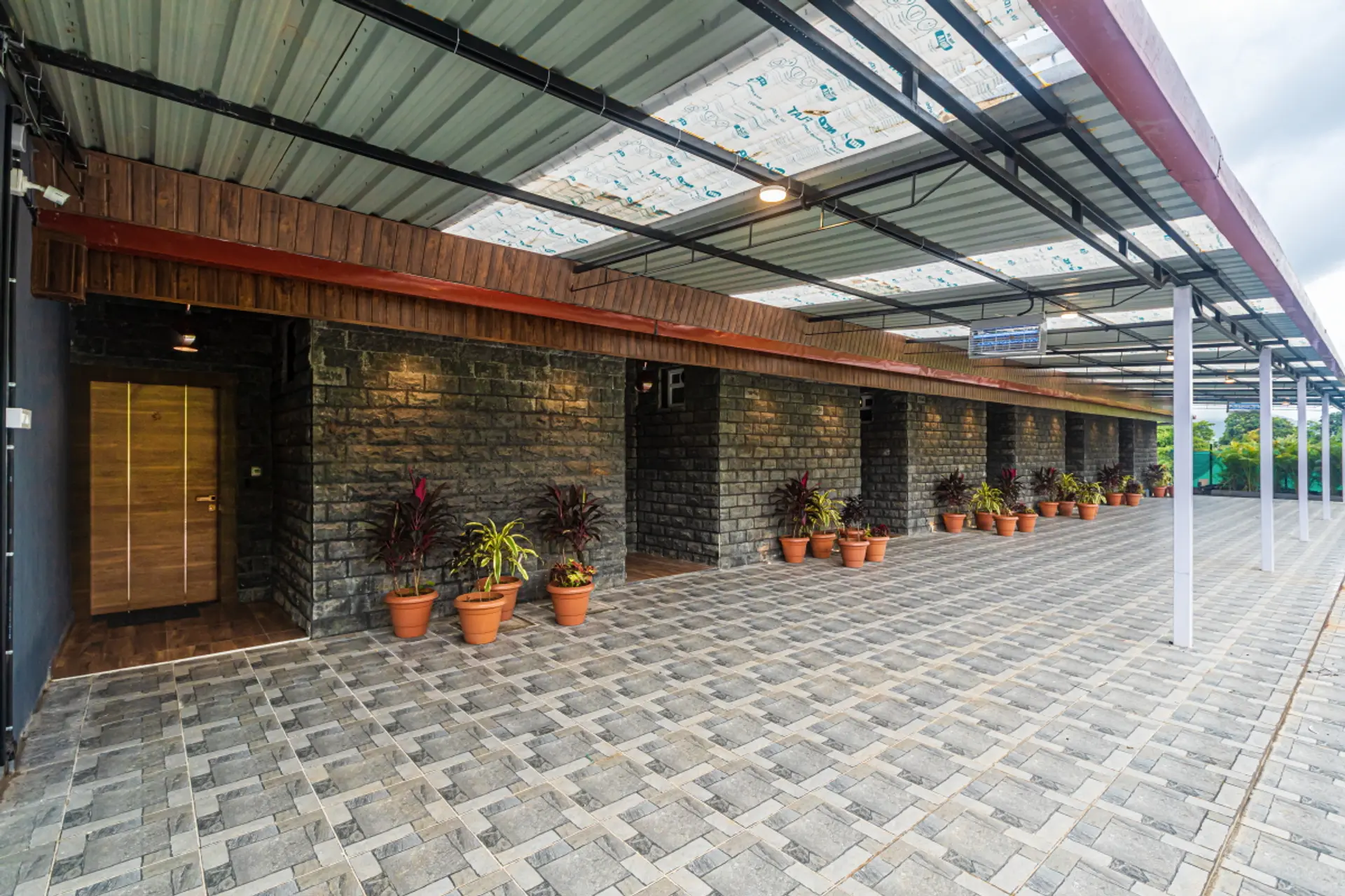 Image 29 of the property