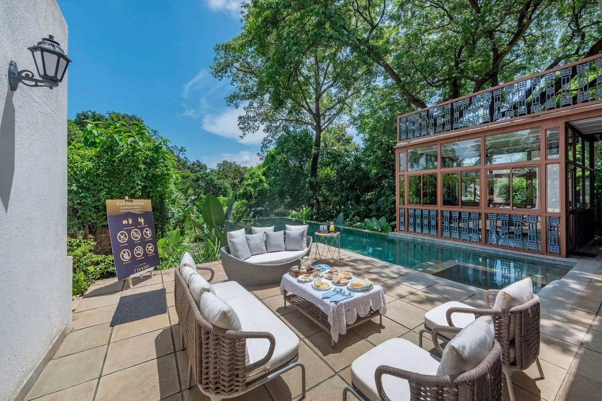 Savor a morning feast by the poolside