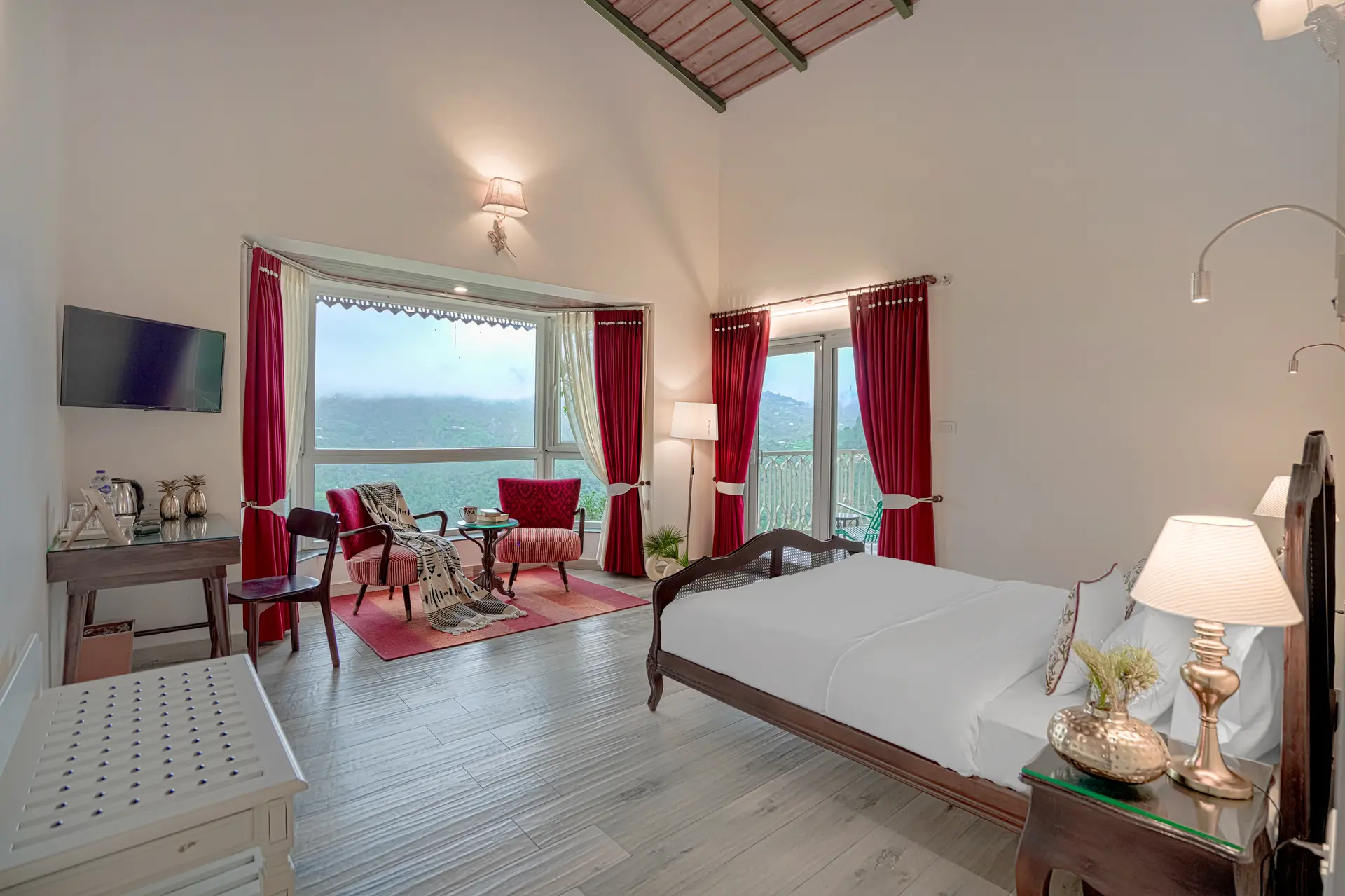 Aaraish ~ Luxe Rooms