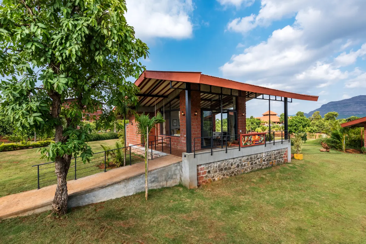 This wheelchair-friendly sustainable villa ensures inclusivity for all!