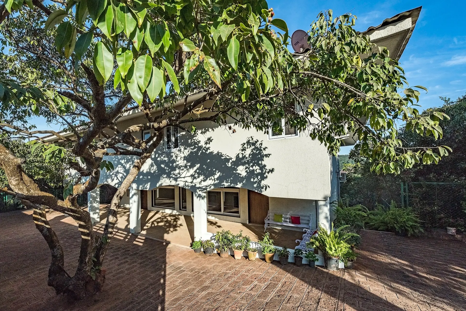 Image 31 of the property