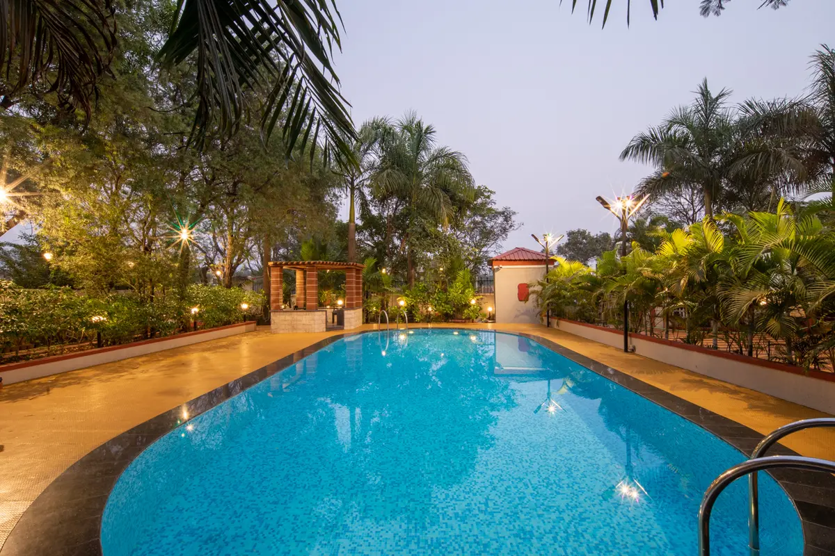 Take a dip in the chilly waters of this gorgeous pool.