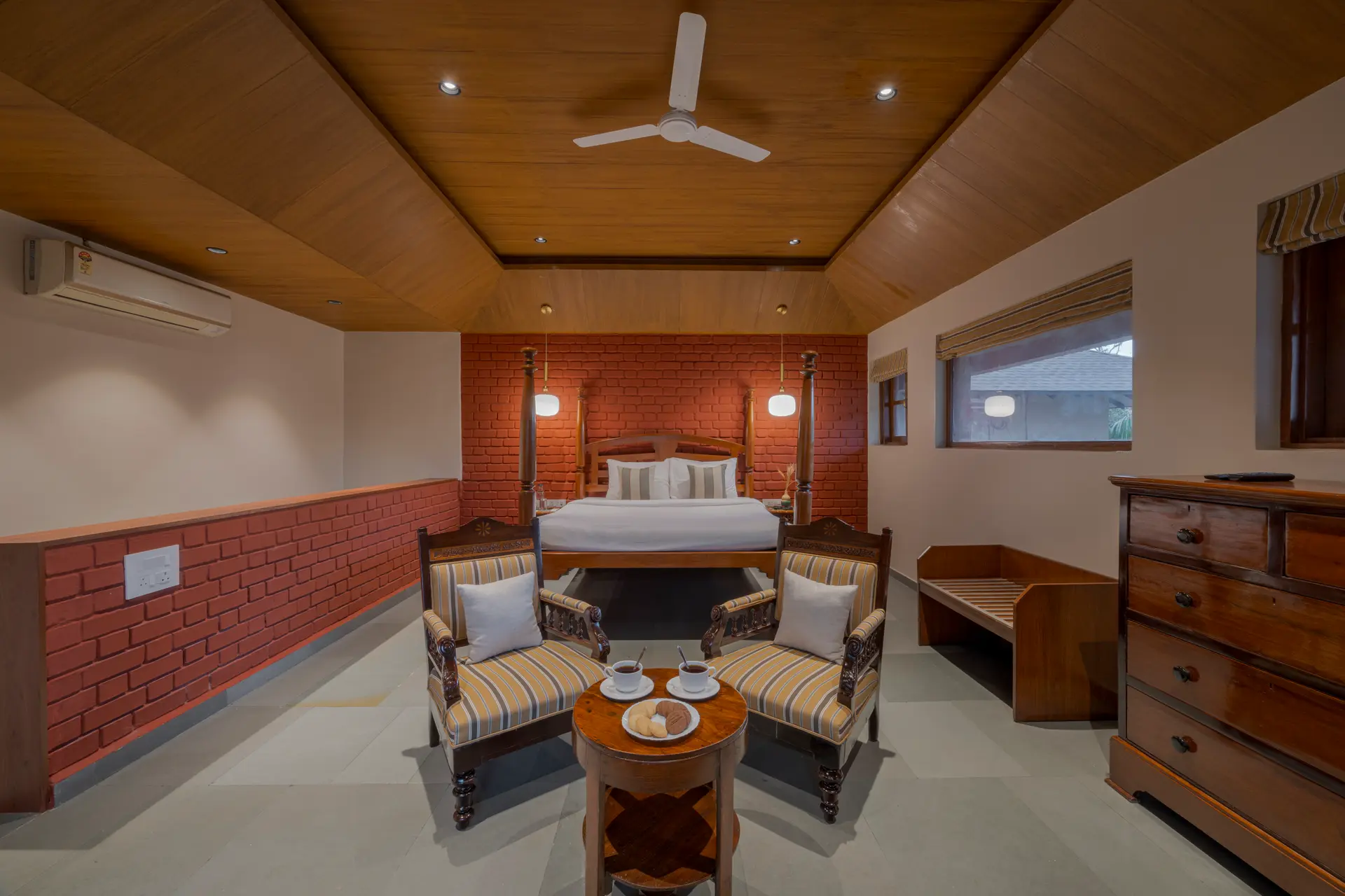 Red Brick House - Panchgani, Maharashtra