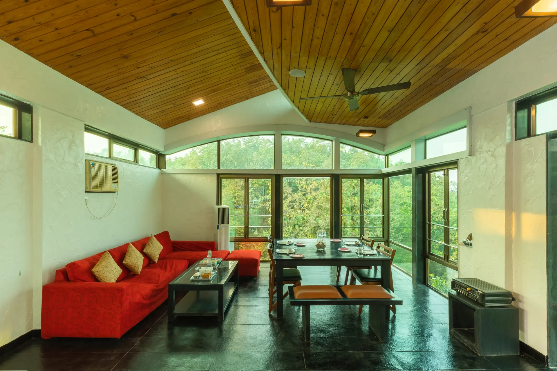 Image 6 of the property