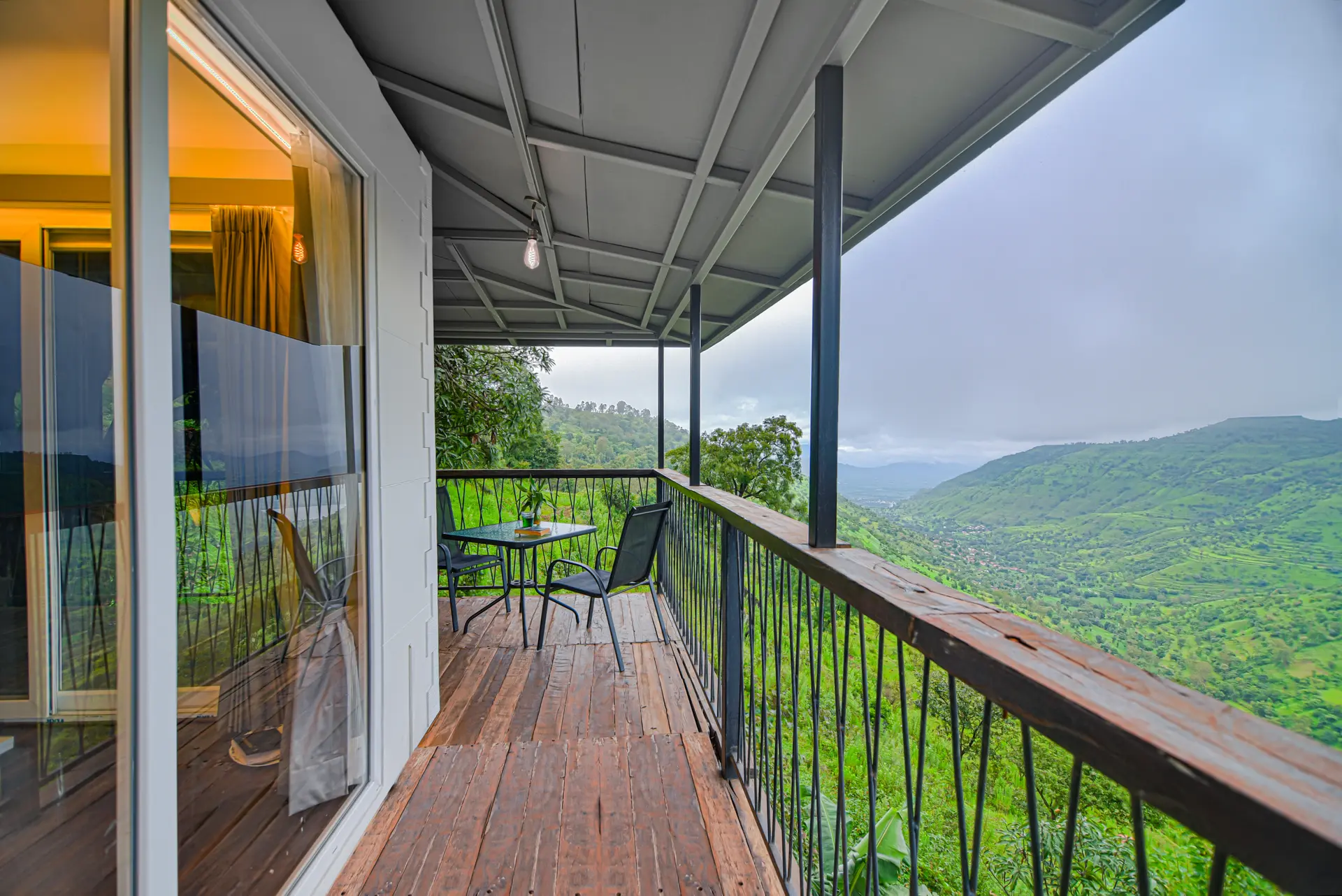 Image 13 of the property