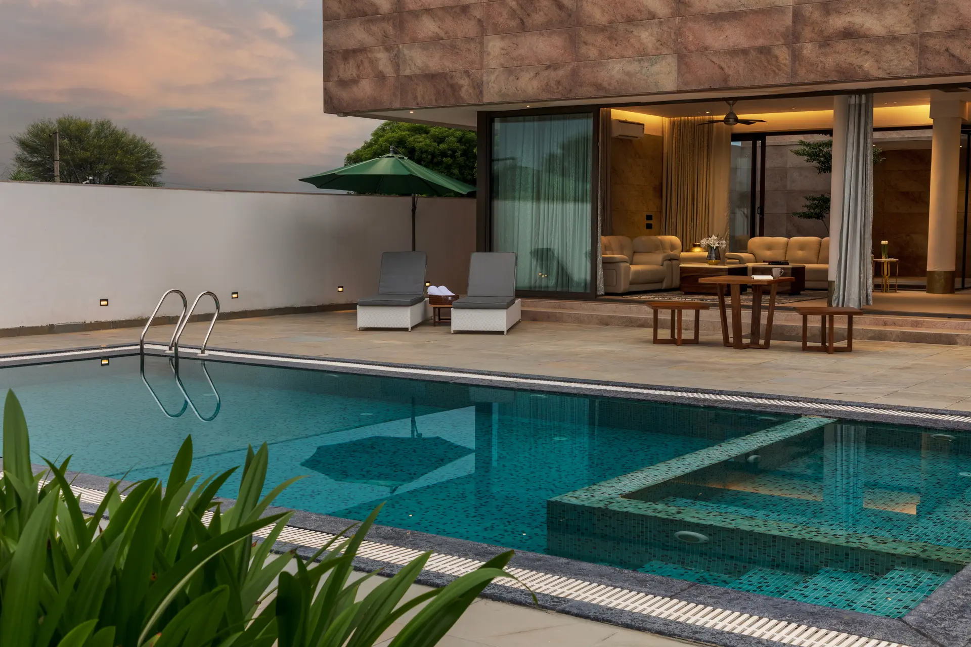 Image 3 of the property