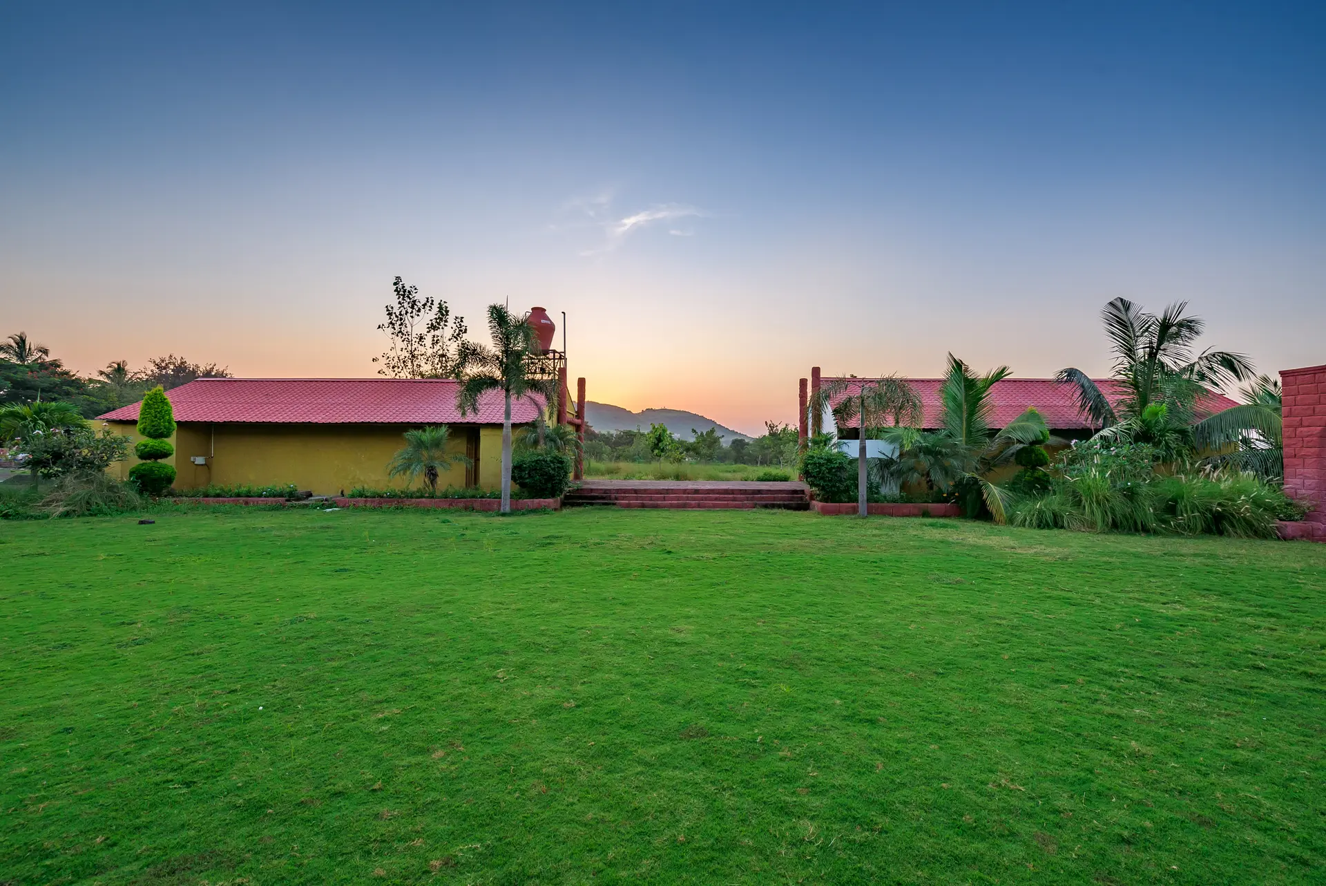 Image 16 of the property