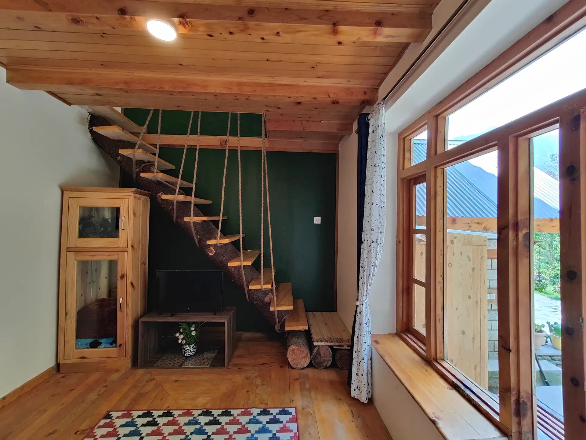Image 5 of the property