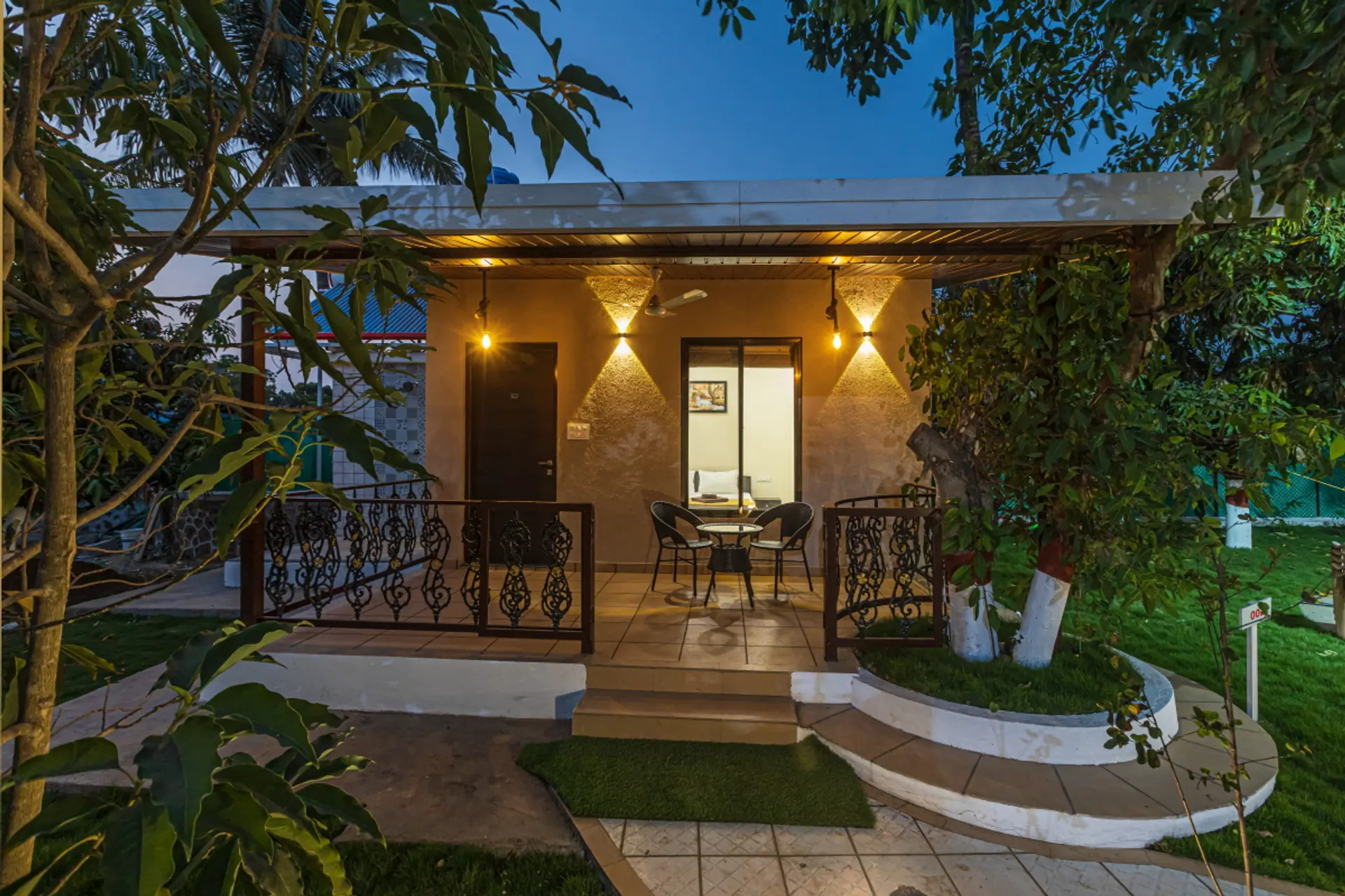 Image 27 of the property