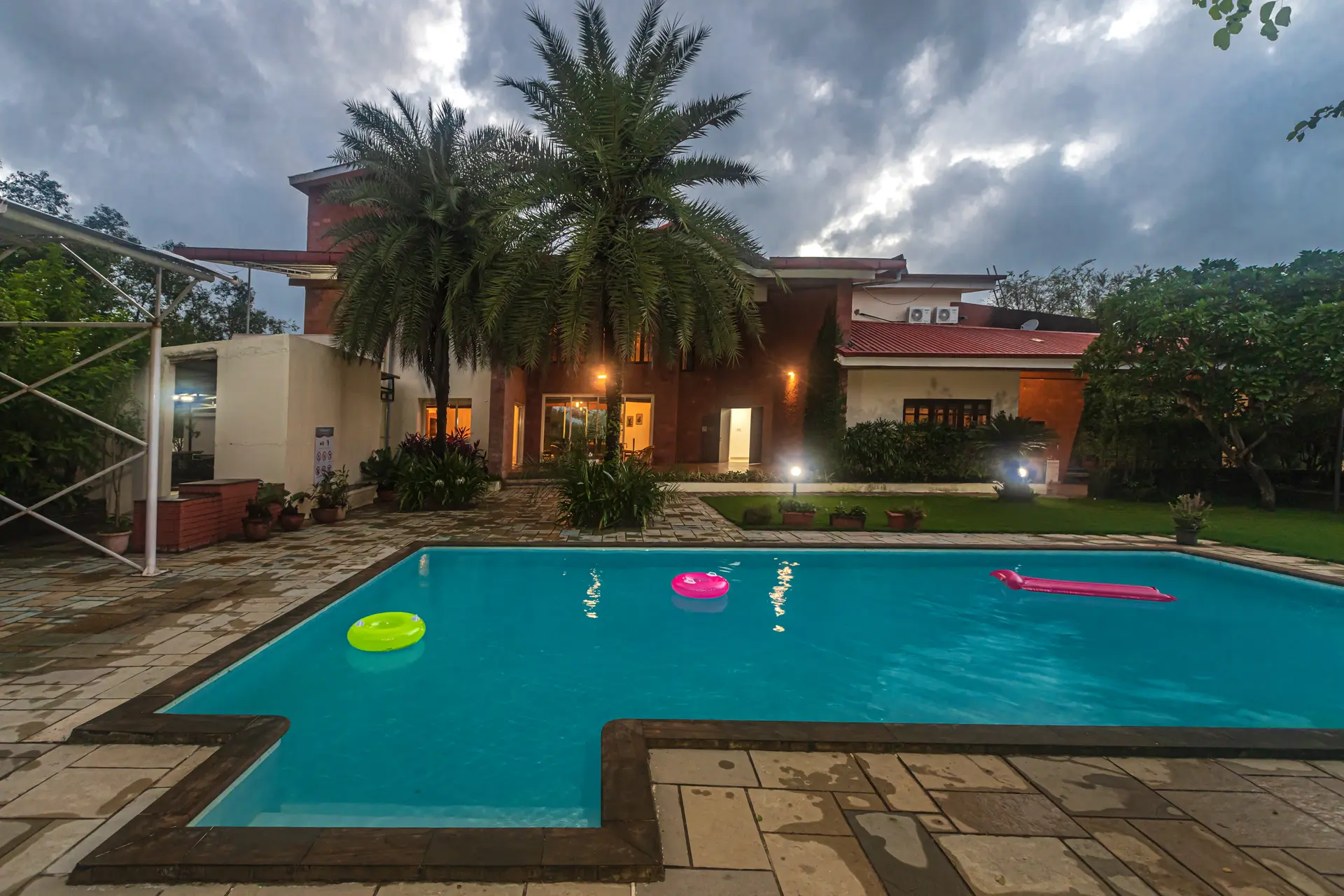 Image 32 of the property