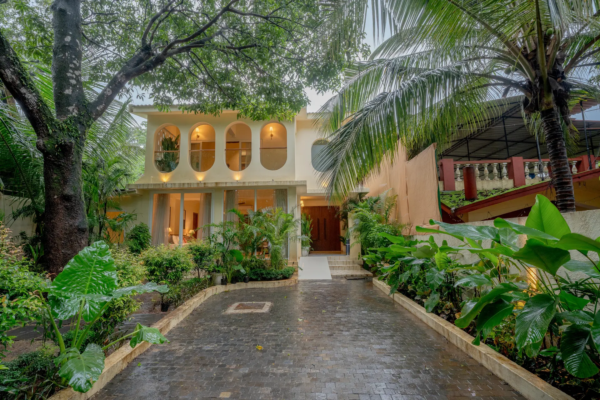 Image 32 of the property