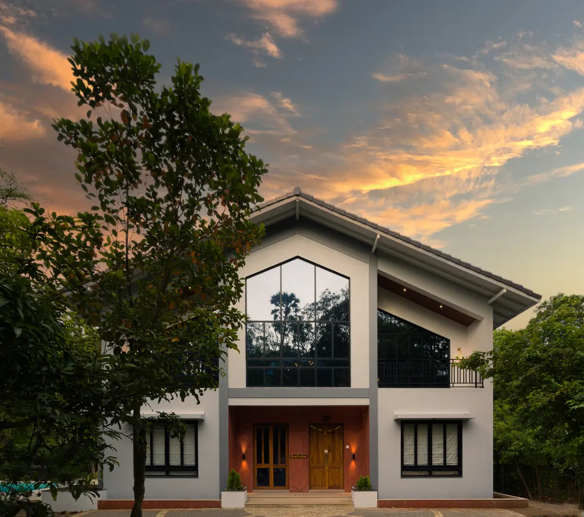 Watch the sunset skies unfold through the floor-to-ceiling windows.