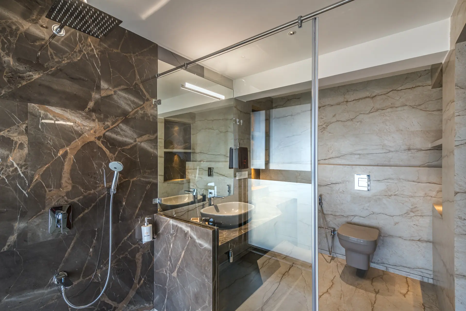 Image 20 of the property