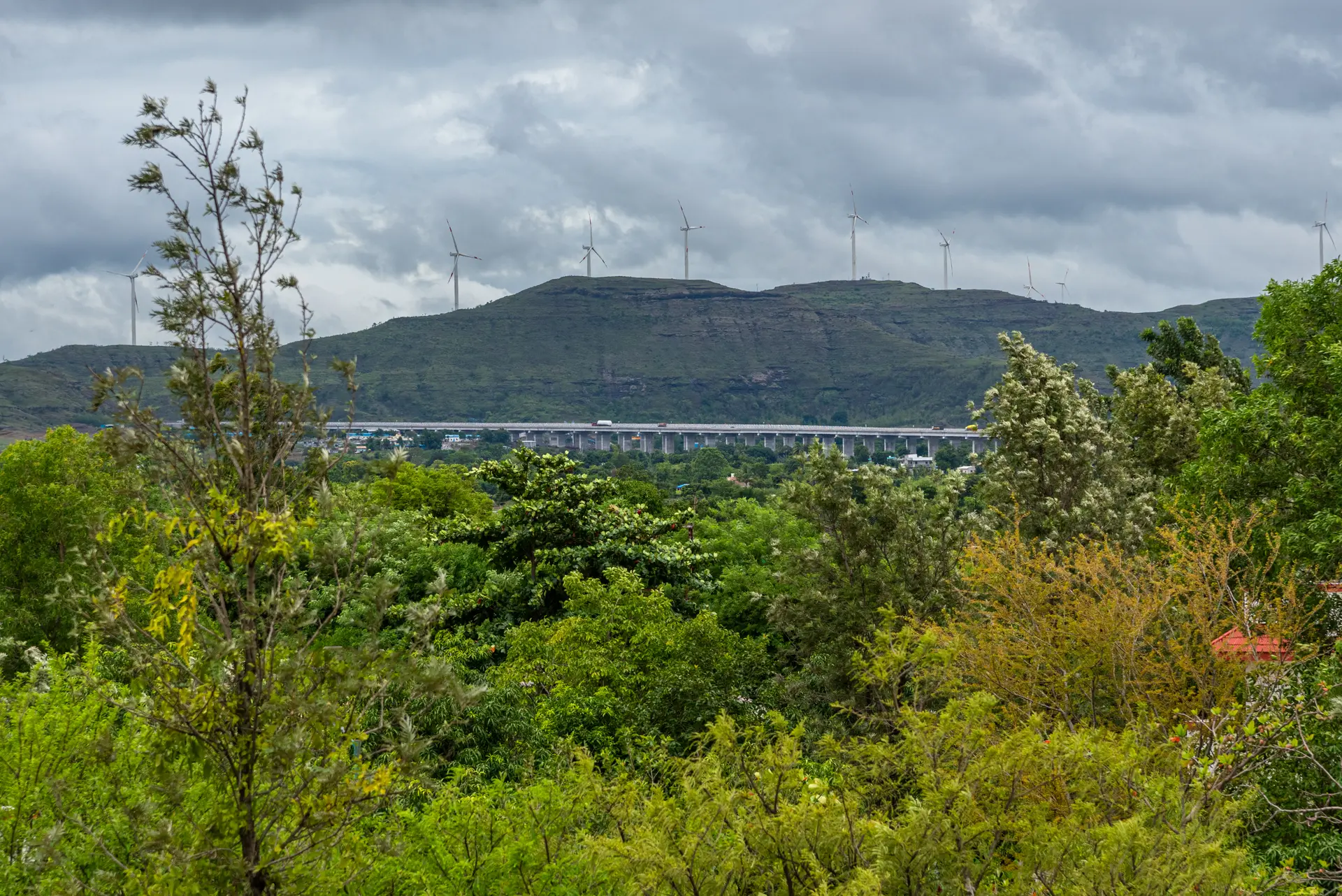 Image 31 of the property