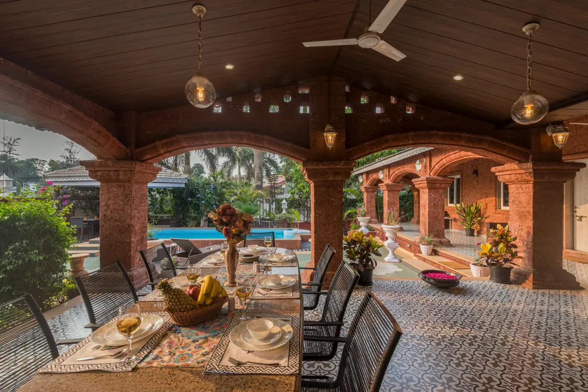 Enjoy an al fresco dining by the pool.