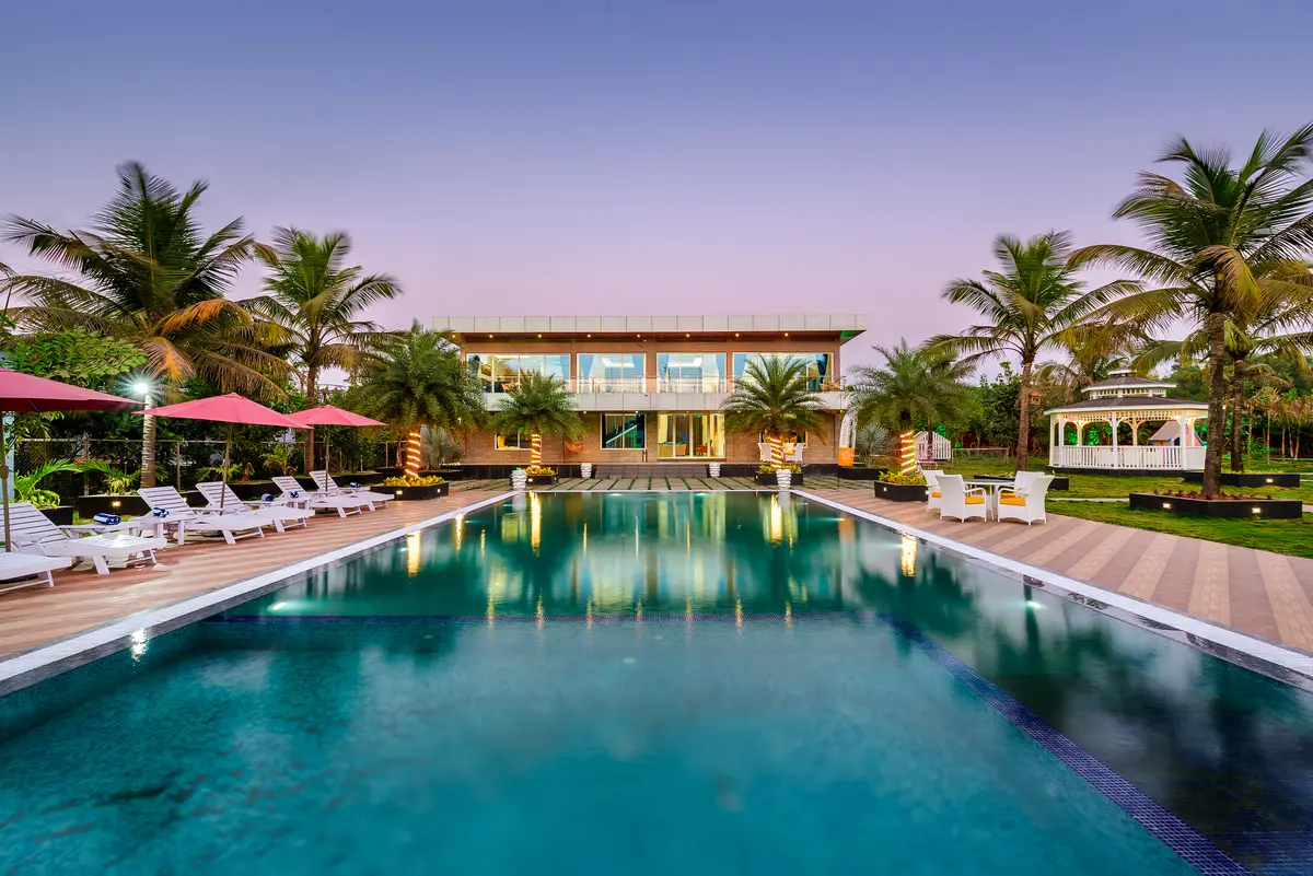 These 3-bedroom pool villas are ideal for large family gatherings or a trip with friends.