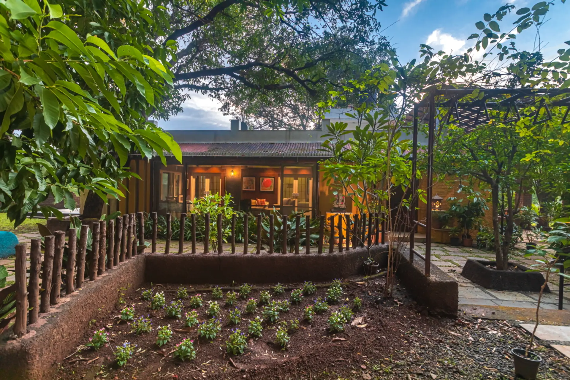Image 28 of the property