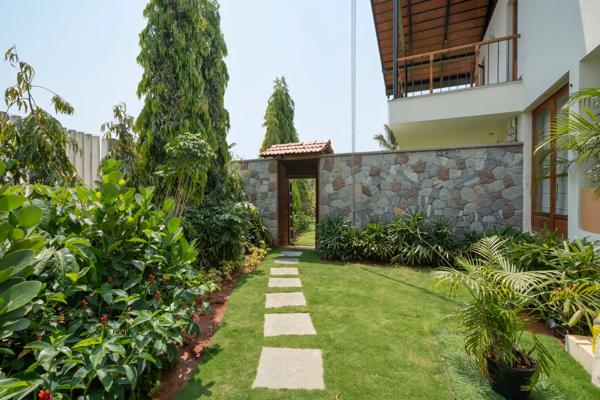 Image 10 of the property