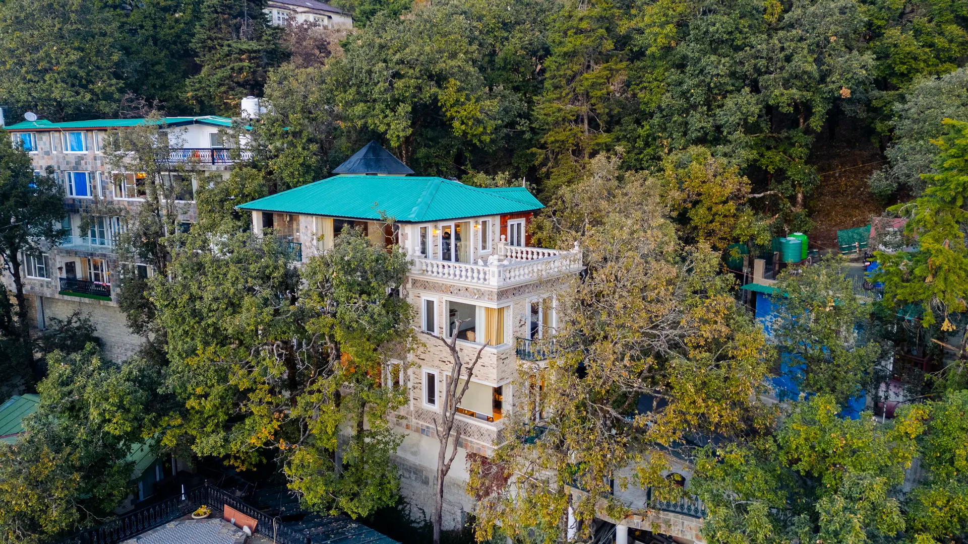 Image 28 of the property