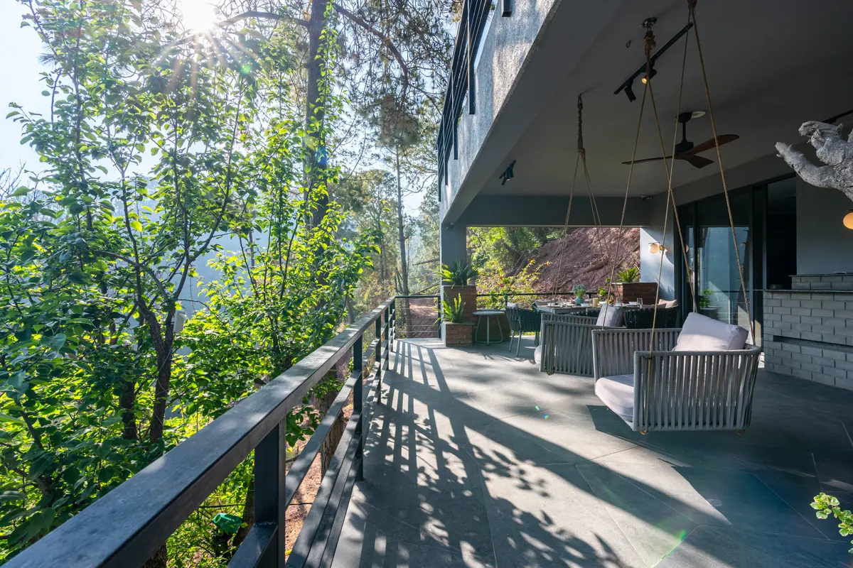 Swing into serenity, Embrace the valley view