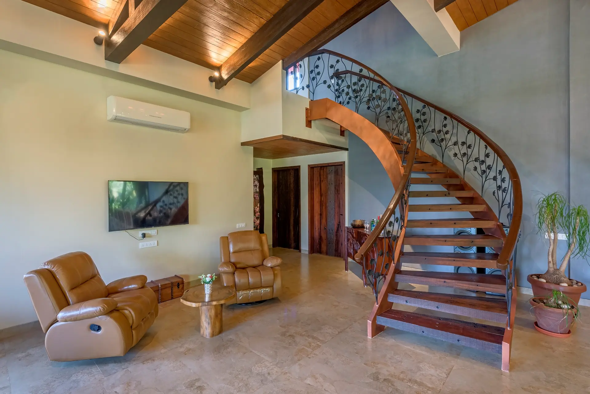 Image 9 of the property