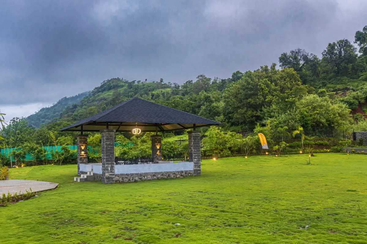  A garden gazebo like this one is full of possibilities. Dinner with the fam, a musical night or indoor games - there’s a lot you can do here. 
