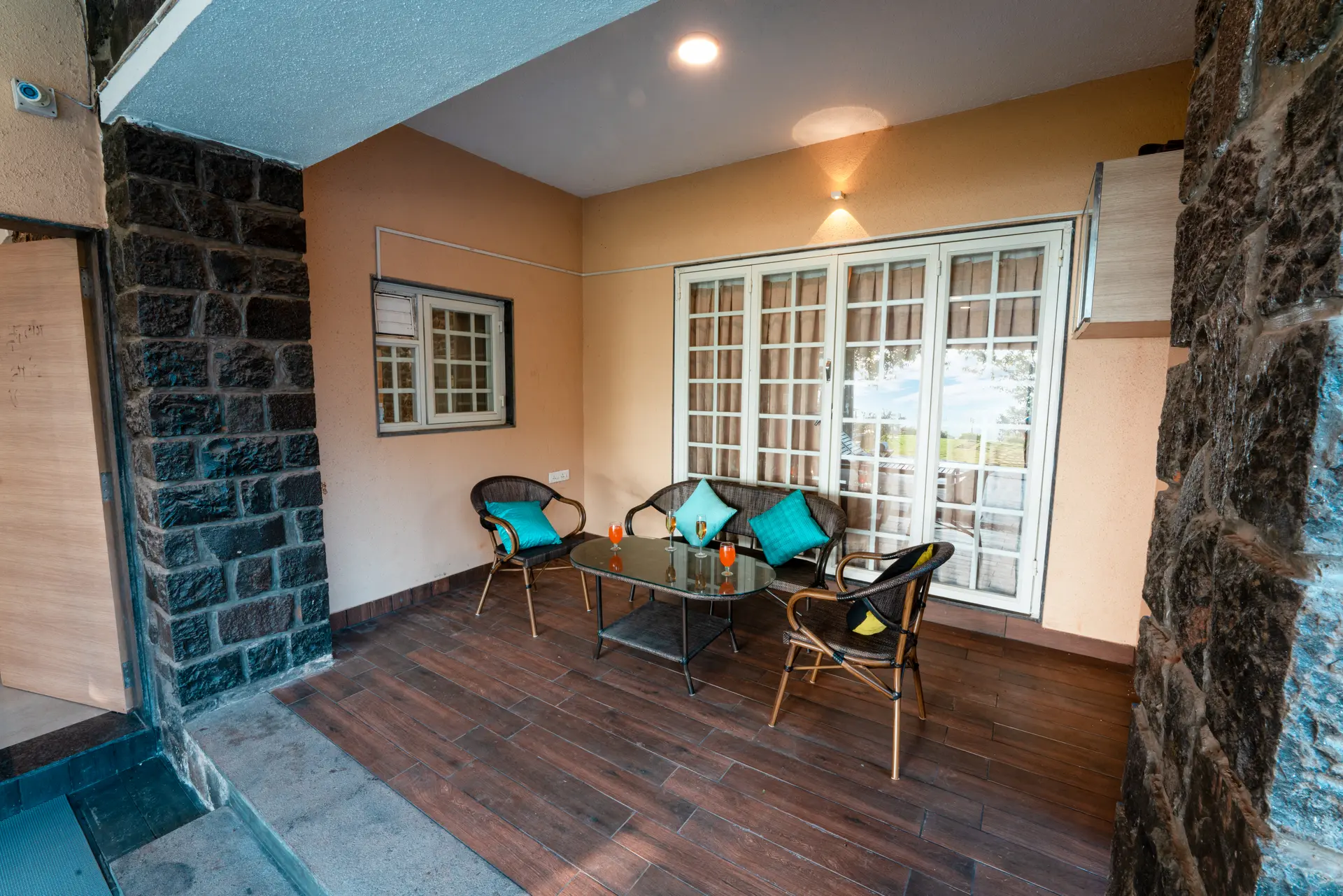 Image 23 of the property