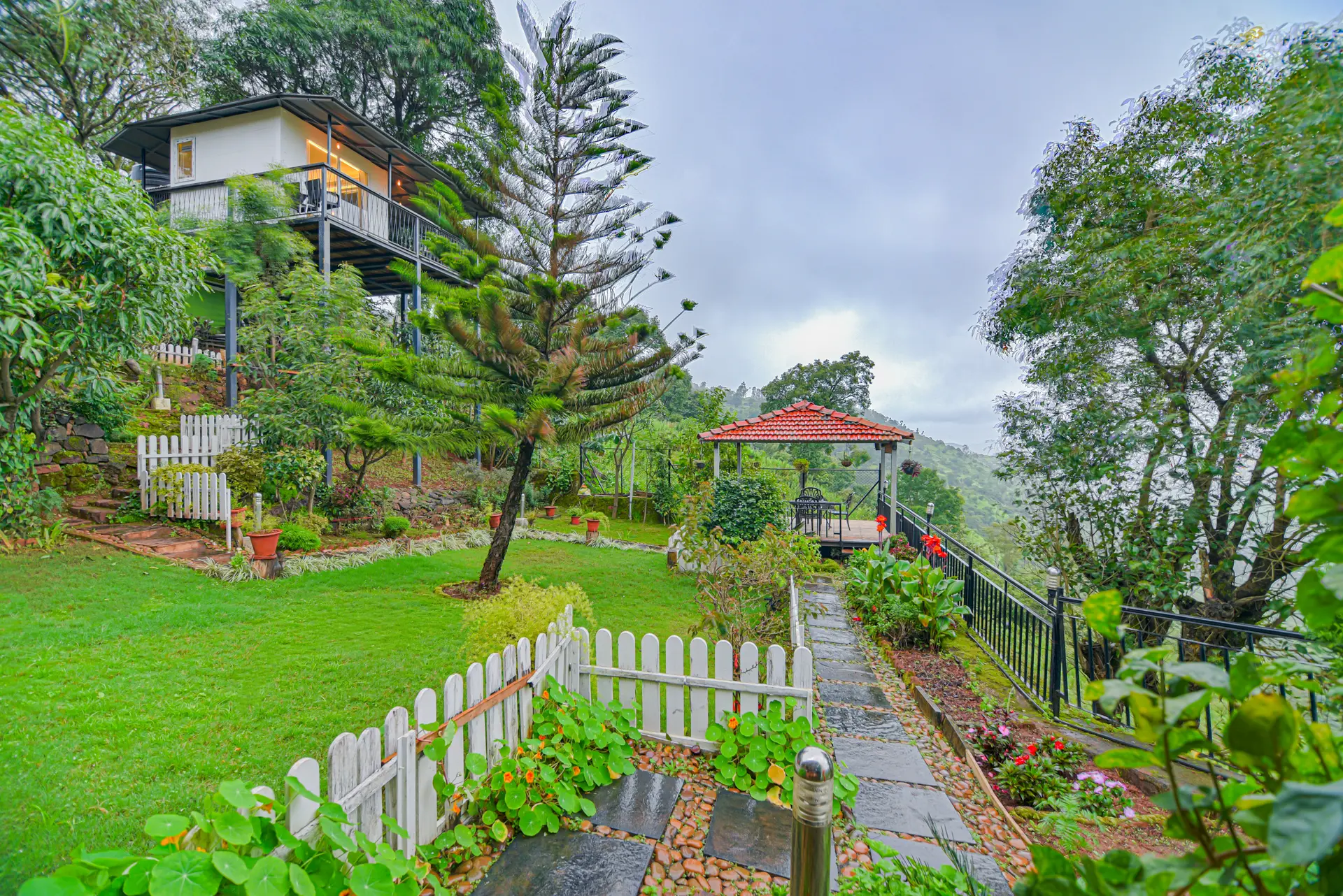 Image 7 of the property