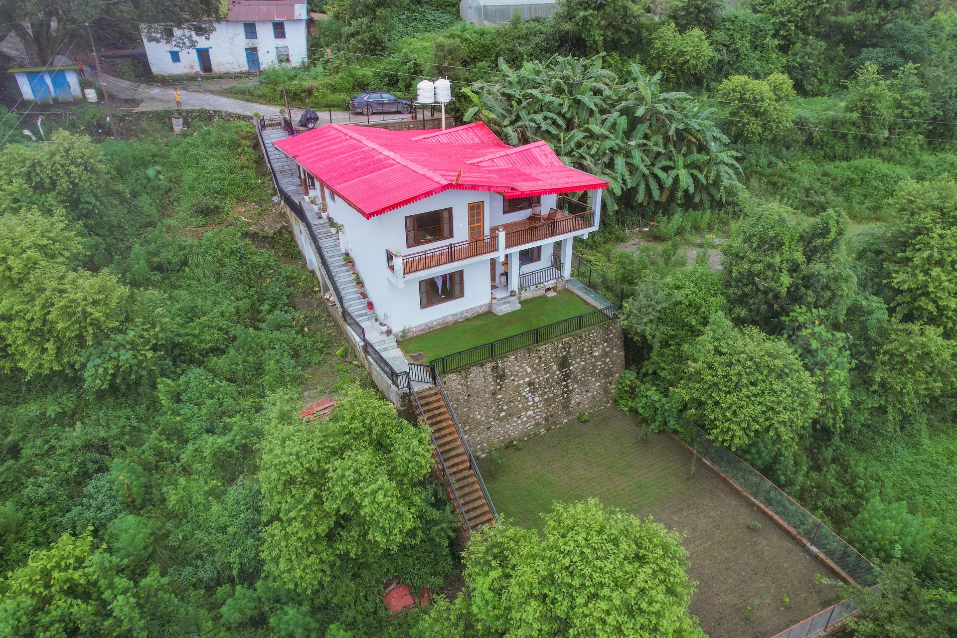 Image 5 of the property