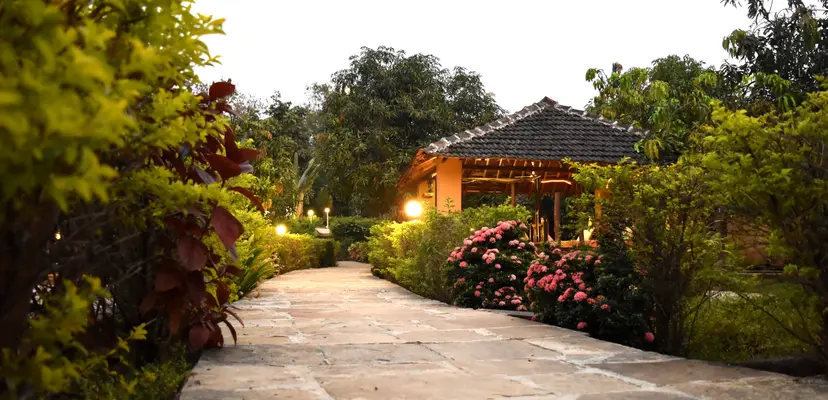 Mango Huts by the River (5 Bedroom Entire Estate), villas in Pali, Maharashtra, India