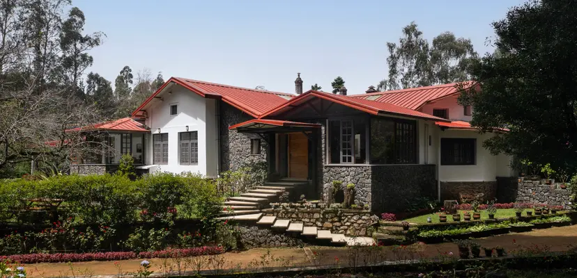 Dunnottar North By Kodai Lake (2 bedrooms), villas in Kodaikanal, Tamil Nadu, India