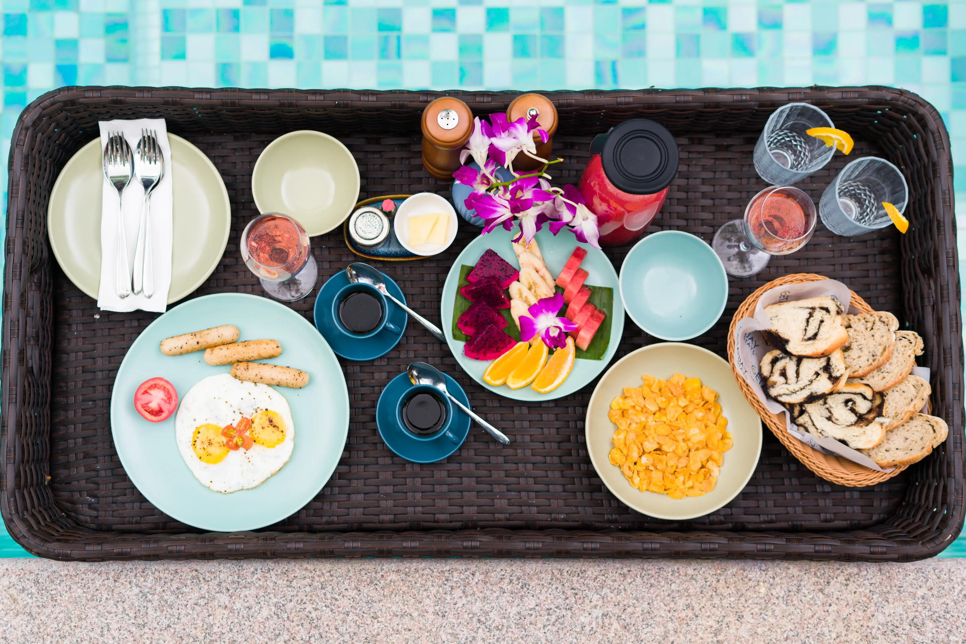 Floating Breakfast