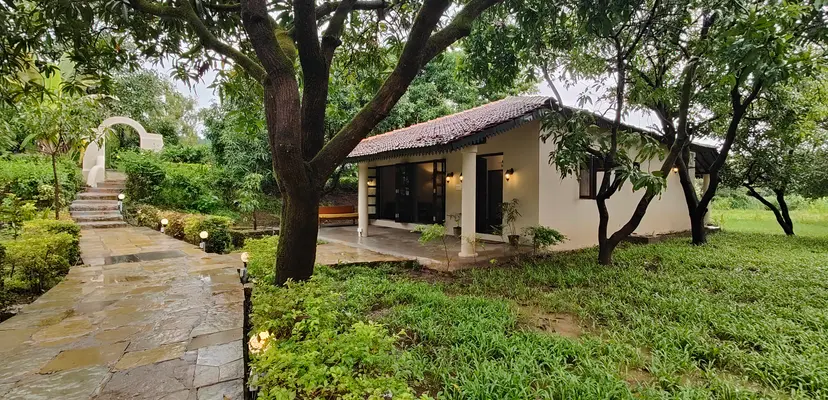 Mango Huts by the River (2 Bedroom Cottage) - Raigad -Khopoli, Maharashtra, villas in Pali, Maharashtra, India