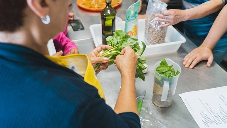 Taller de cocina tradicional para cuidadores