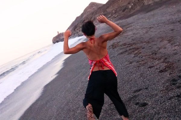 Core Dance: Movimiento Interior y Fuerza