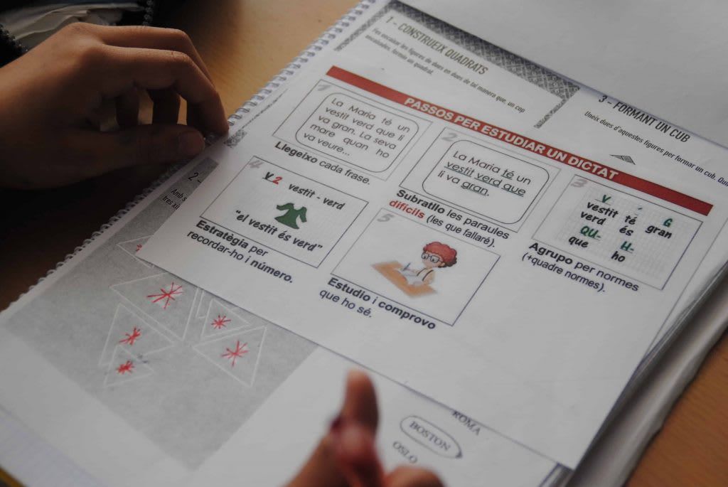 Pats escolars oberts al barri a Escola Miralletes