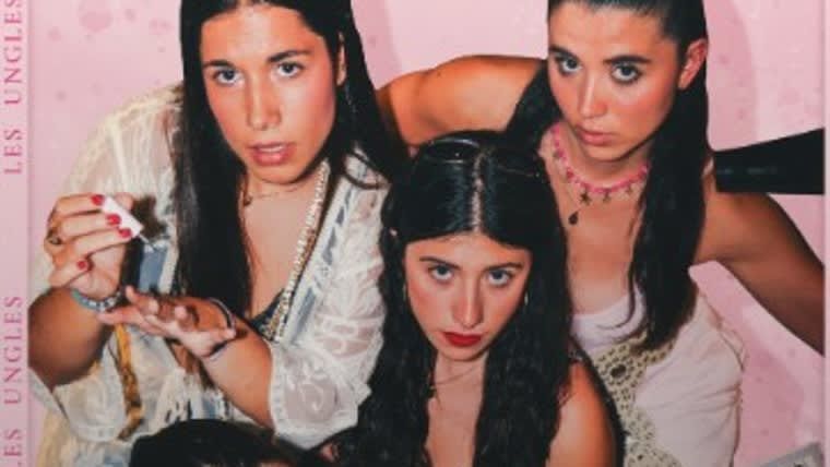 La Cia. La Preferida ens clava el musical 'Les Ungles'.