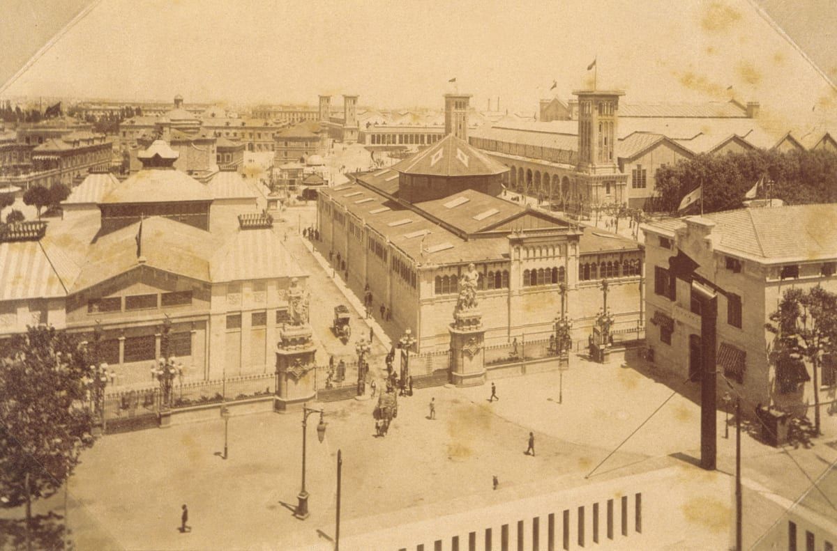 Exposición 'Intramurs. La cuna de la arquitectura moderna en Catalunya (1872-1962)'