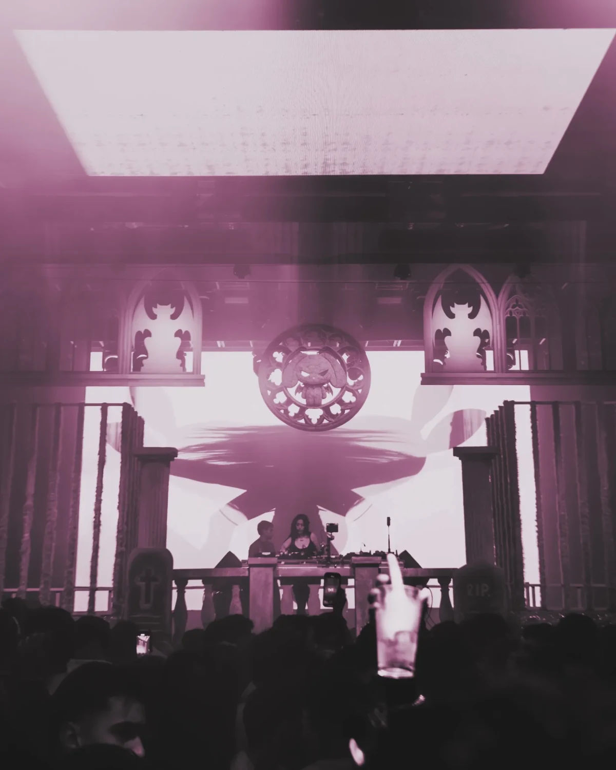 Razzclubs: Metrika & D.Basto presenten Vampirina Club + Casa Pepa x Gallery